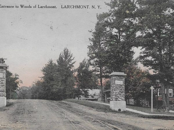 No. 2014 Entrance to Woods of Larchmont, 1915